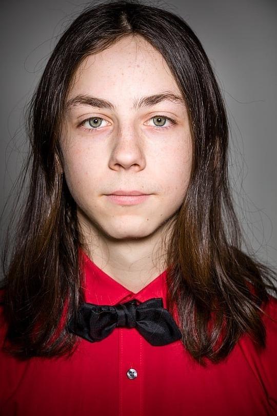 特里斯坦·勾贝尔 Tristan Göbel照片